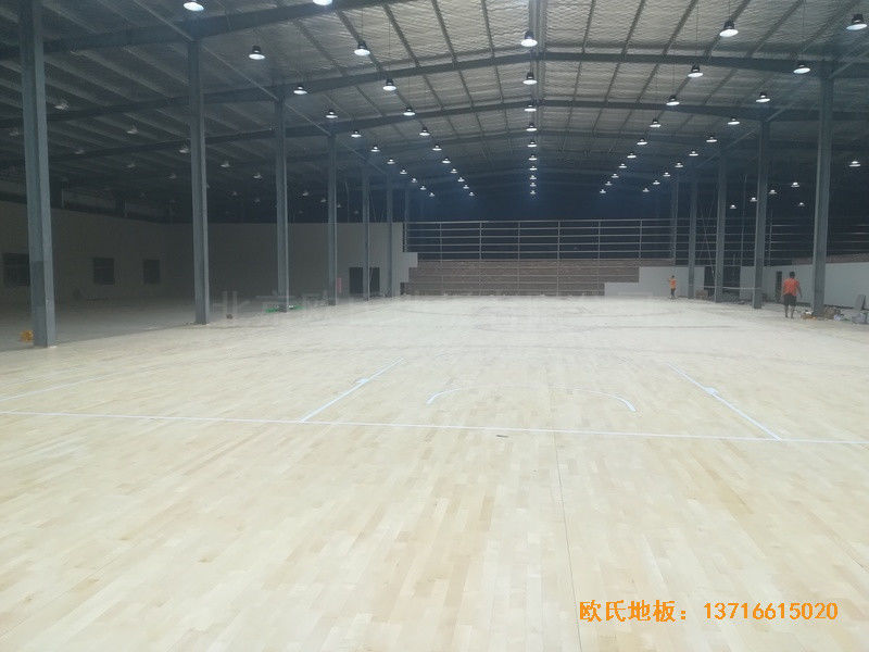 江西宜春袁州區籃球館體育地板施工案例4