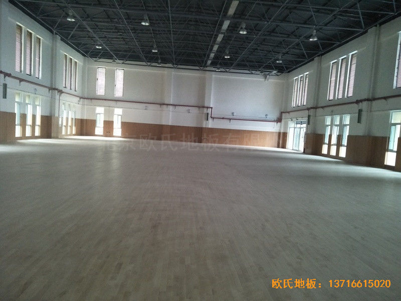 西南大學華南城小學運動館體育地板安裝案例4