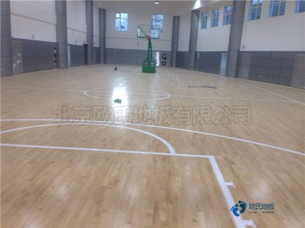 定制運(yùn)動(dòng)場木地板什么牌子好3