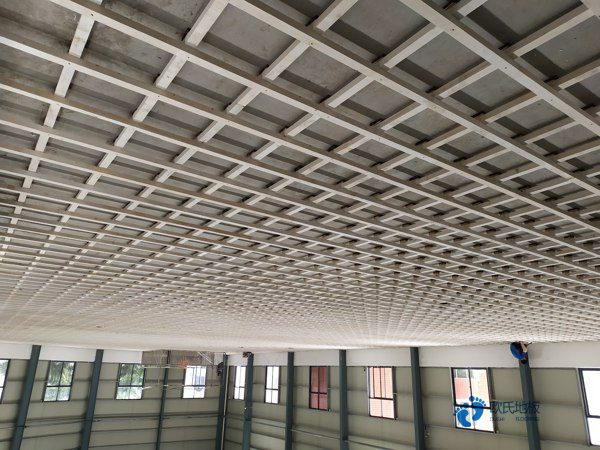 國產(chǎn)運(yùn)動籃球木地板施工價格